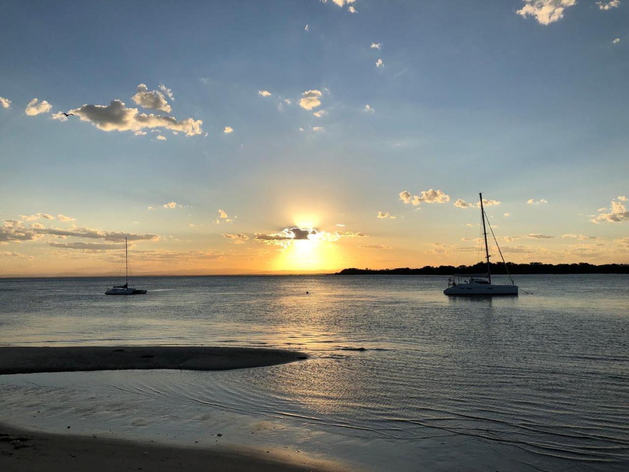 Bellara Bribie Island Hotel מראה חיצוני תמונה